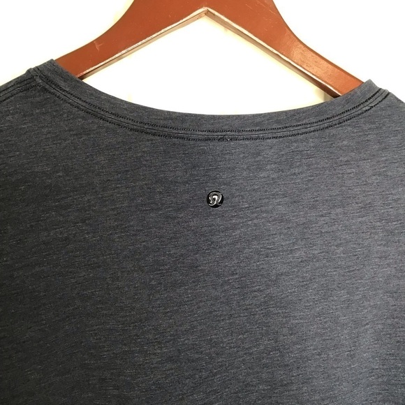 Lululemon V Neck Blue Short Sleeve T Shirt. - Picture 4 of 11